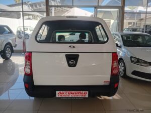 2017 nissan np200 1.6 25630 6585070 5