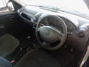 2017 nissan np200 1.6 25630 6585070 7