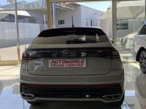 2022 volkswagen taigo 1.0tsi dsg r line 25630 7716757 5