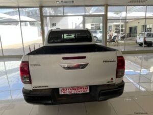 C 4x4 25630 1700861 6