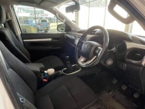 C 4x4 25630 1700861 7