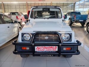 C 4x4 25630 2836435 2